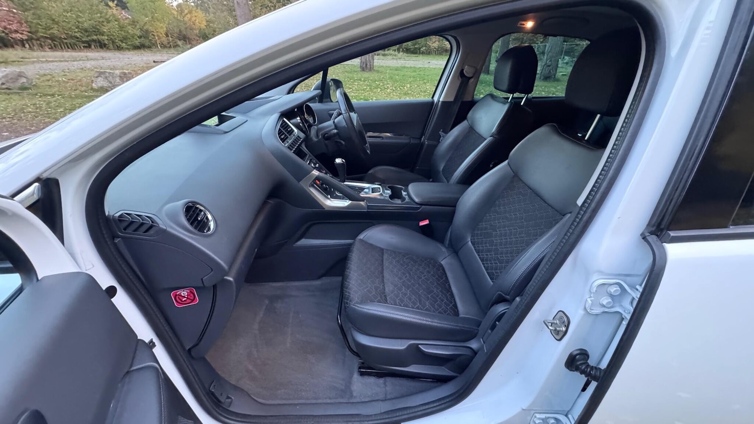 Used Peugeot 3008 2015 for sale - 77039770: Photo 27