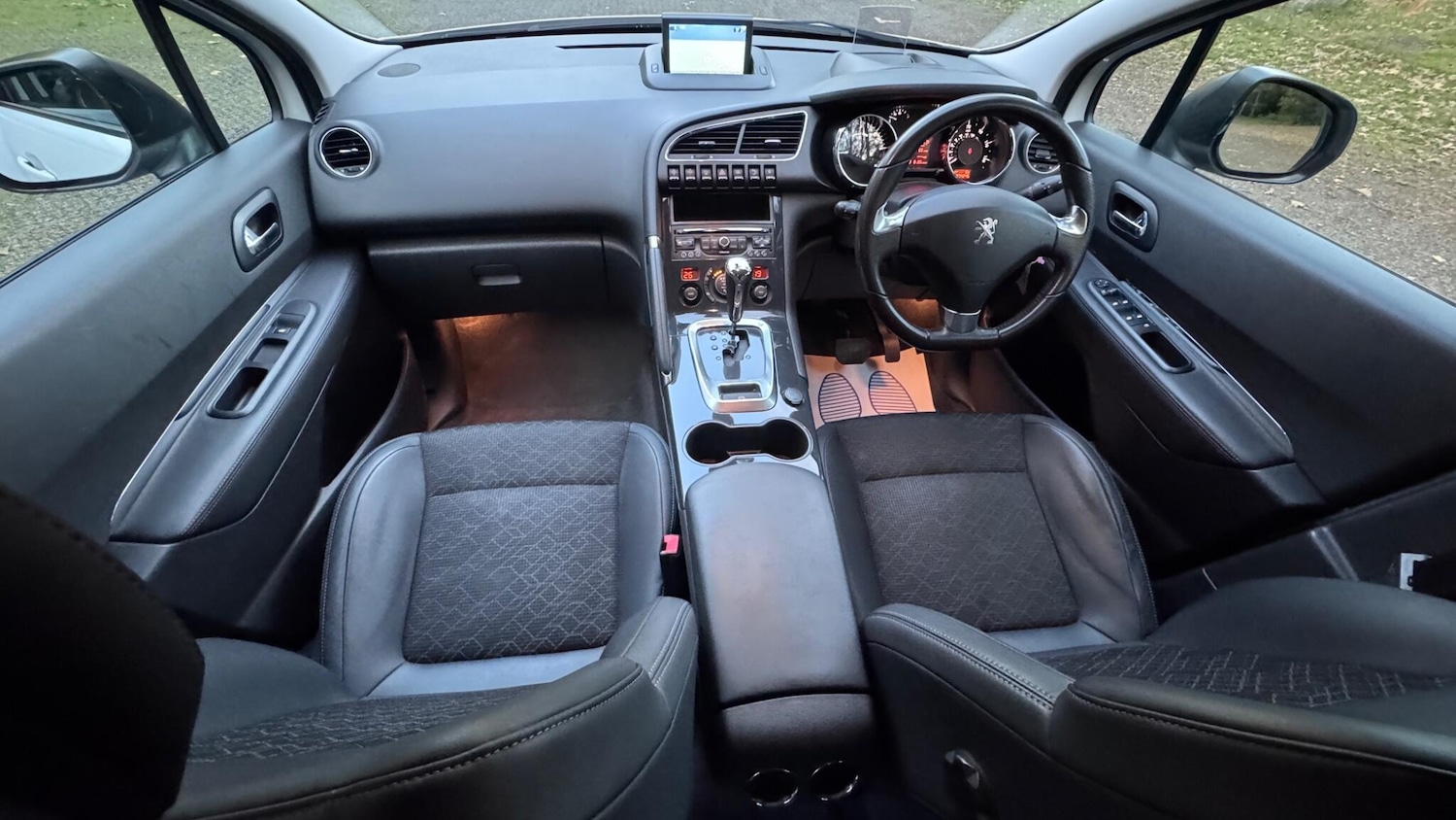 Used Peugeot 3008 2015 for sale - 77039770: Photo 3