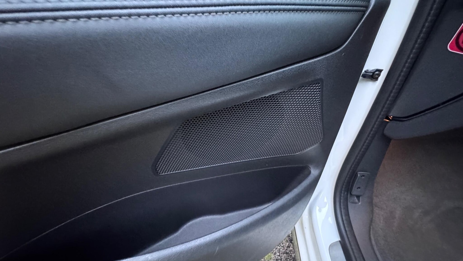 Used Peugeot 3008 2015 for sale - 77039770: Photo 33