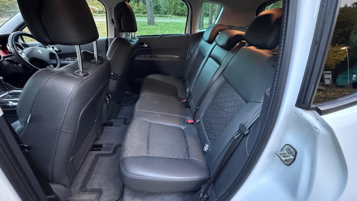 Used Peugeot 3008 2015 for sale - 77039770: Photo 5