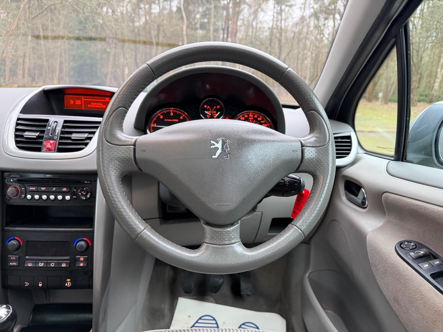 Used Peugeot 207 for sale - 77752881: Photo 28