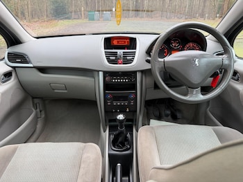 Used Peugeot 207 2009 for sale - 77752881: Photo