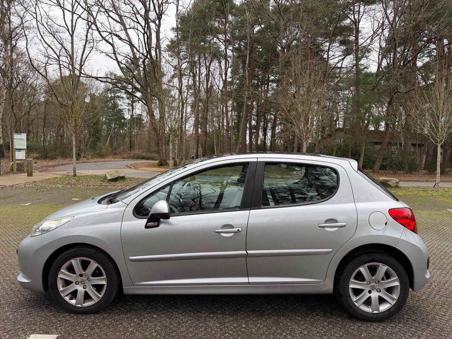 Used Peugeot 207 for sale - 77752881: Photo 7
