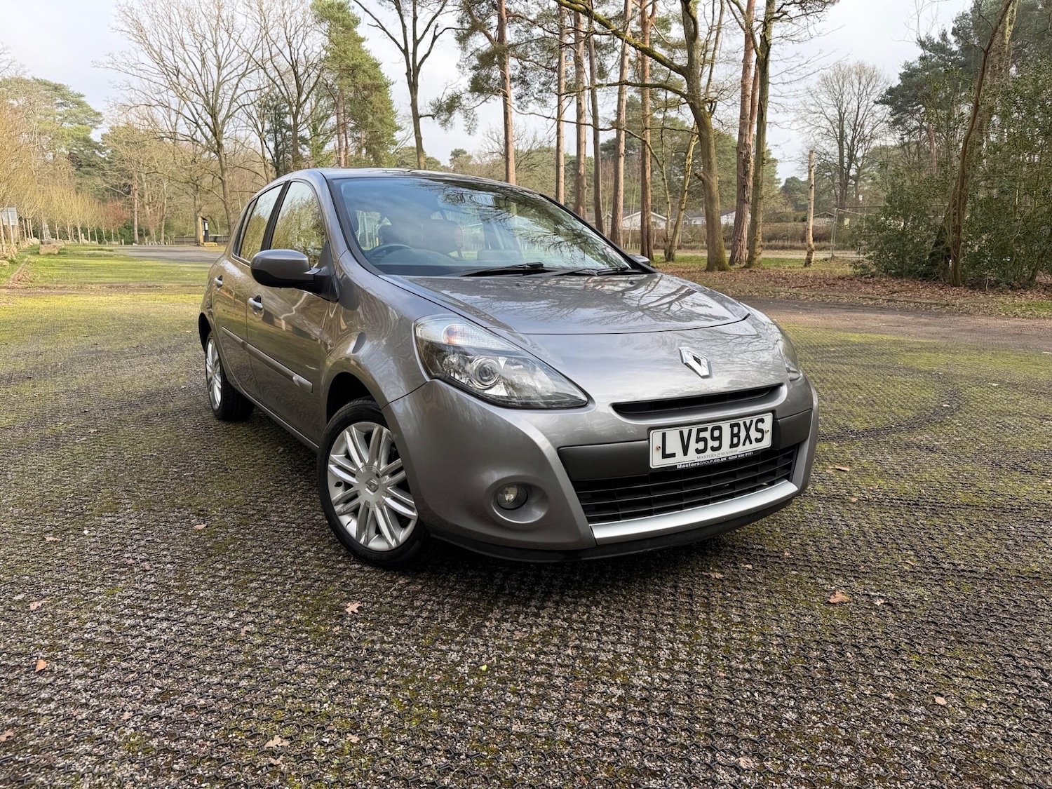 Used Renault Clio for sale - 77808702: Photo 2