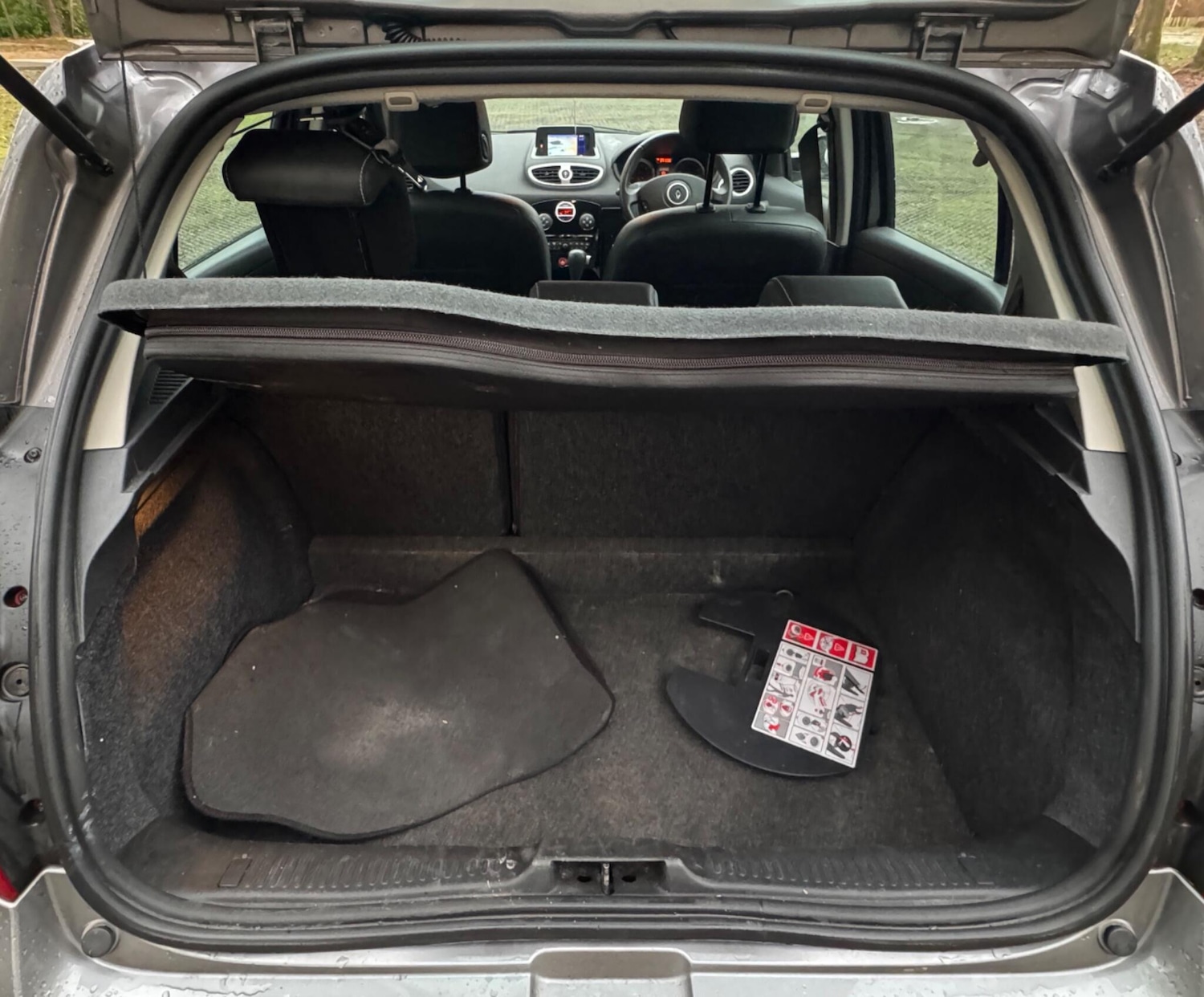 Used Renault Clio for sale - 77808702: Photo 31