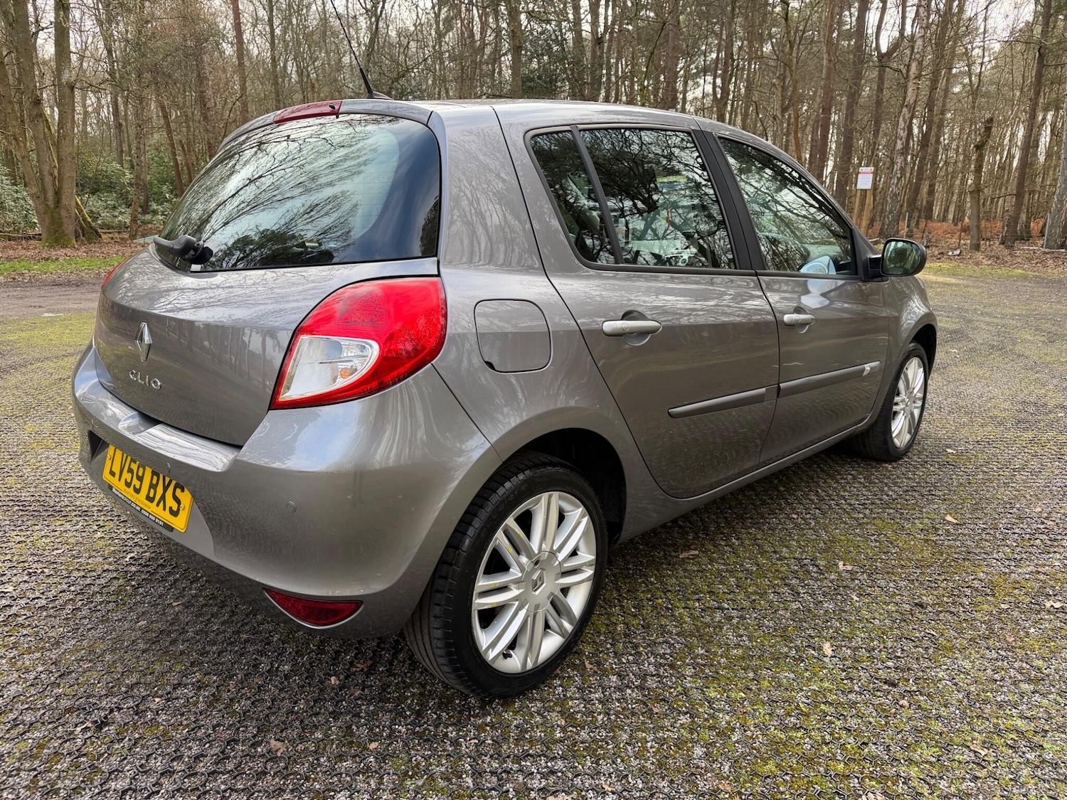 Used Renault Clio for sale - 77808702: Photo 9