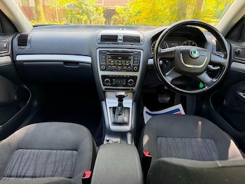 Used Skoda Octavia 2010 for sale - 79544243: Photo