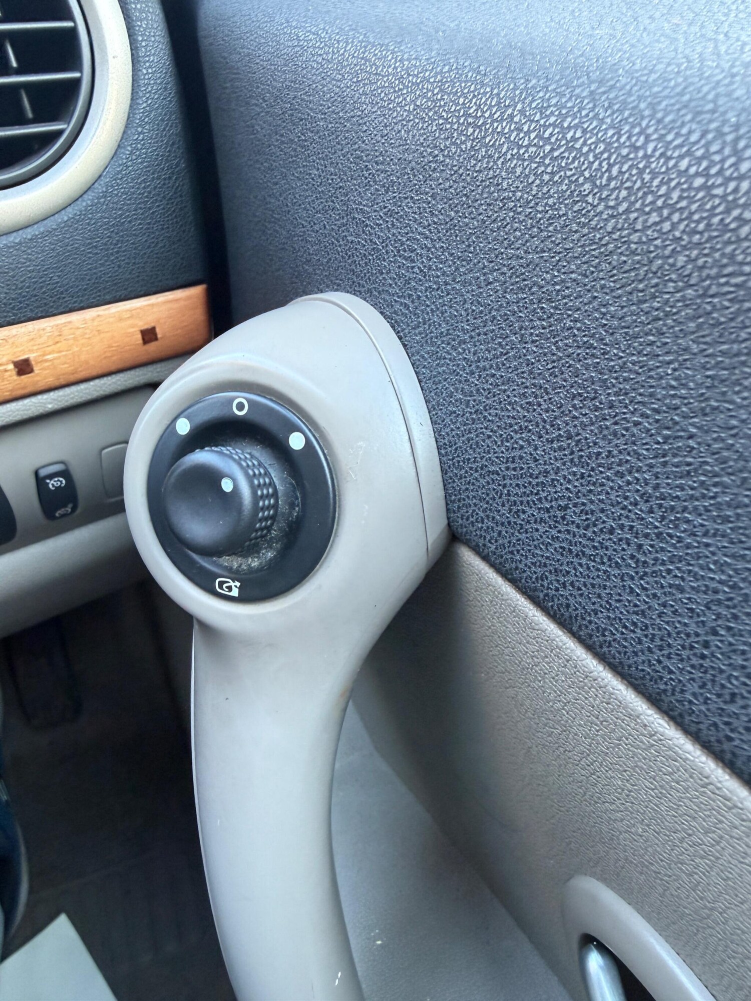 Used Renault Clio for sale - 77753912: Photo 32