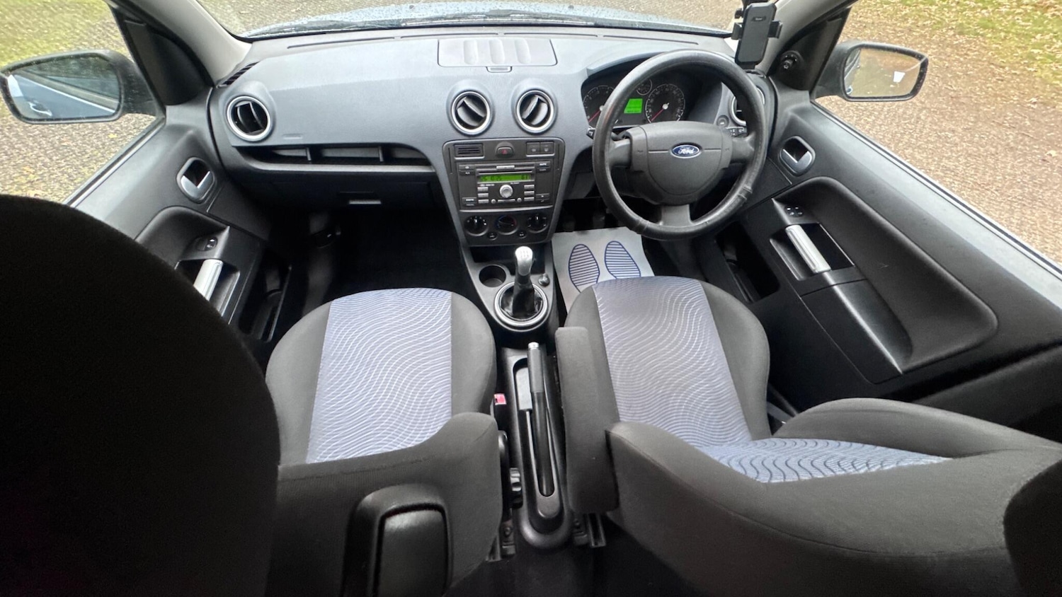 Used Ford Fusion 2006 for sale - 77040882: Photo 2