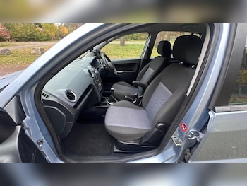 Used Ford Fusion 2006 for sale - 77040882: Photo