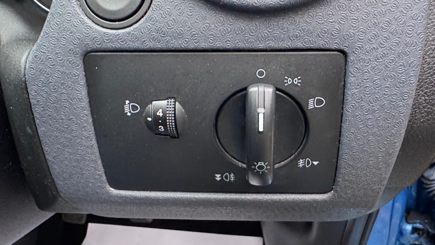 Used Ford Fusion 2010 for sale - 77040695: Photo 30