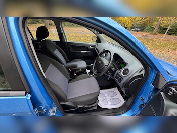 Used Ford Fusion 2010 for sale - 77040695: Photo