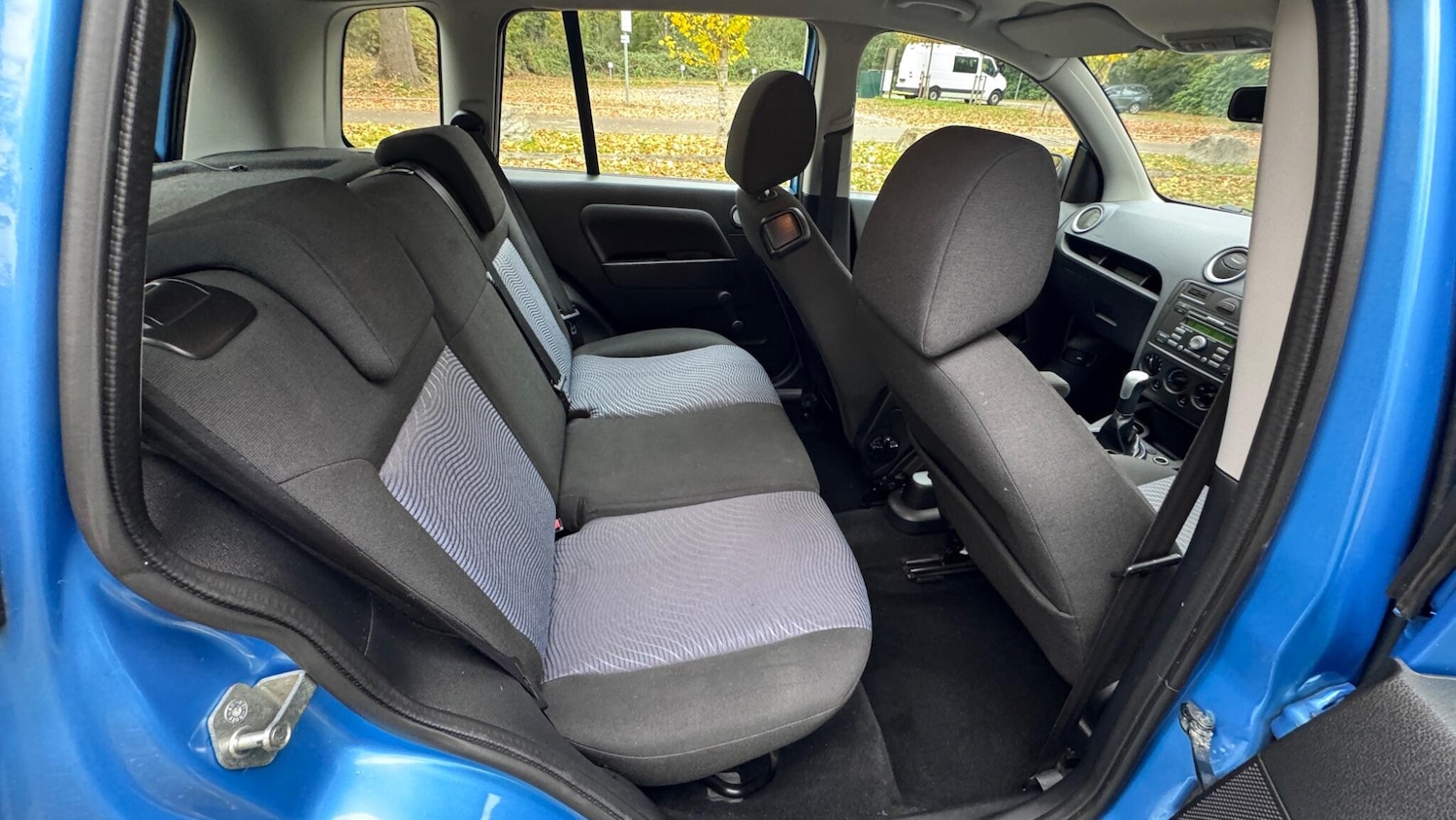 Used Ford Fusion 2010 for sale - 77040695: Photo 4