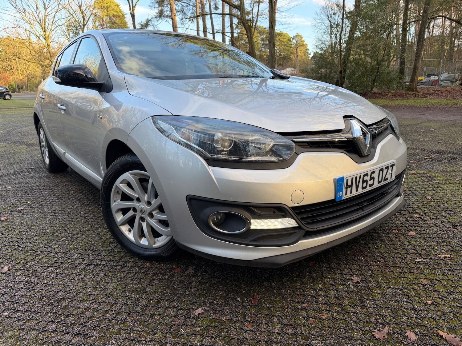 Used Renault Megane 2015 for sale - 77396621: Photo 1