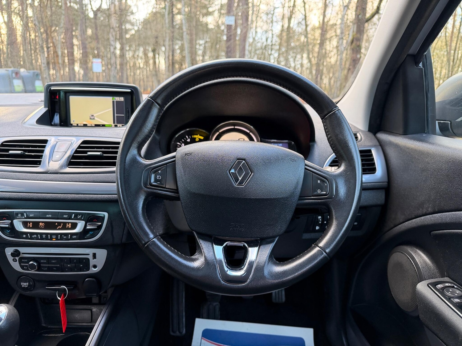 Used Renault Megane 2015 for sale - 77396621: Photo 30