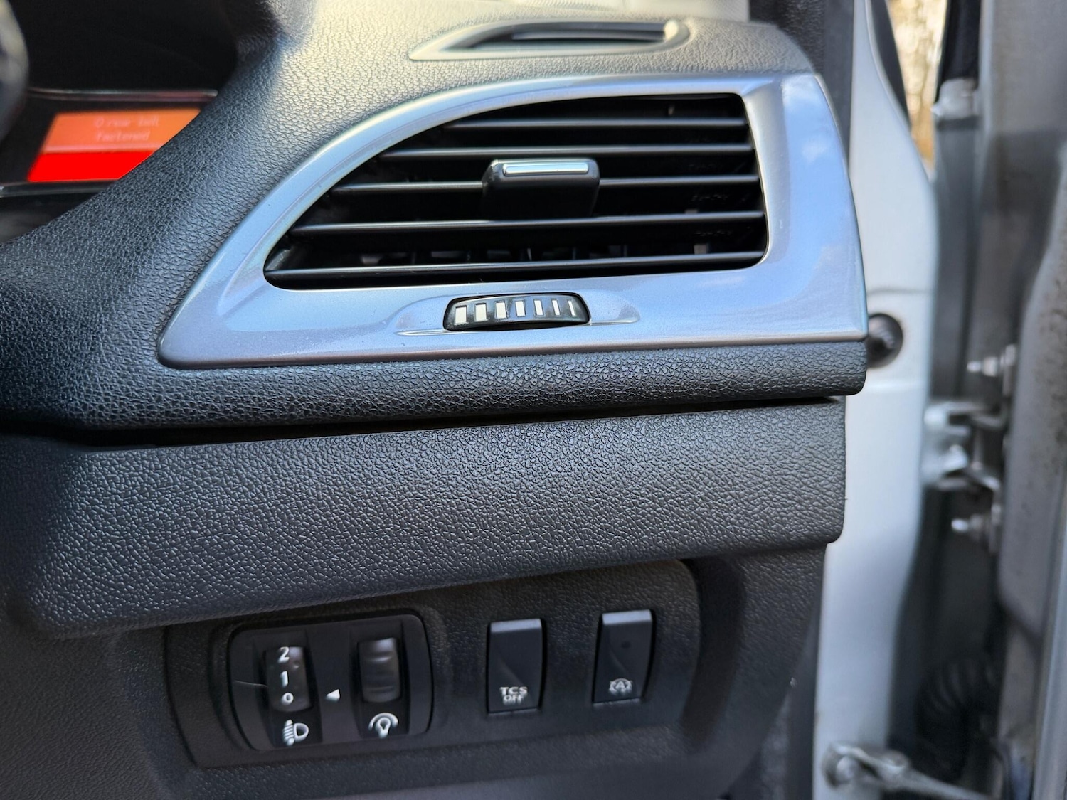 Used Renault Megane 2015 for sale - 77396621: Photo 37