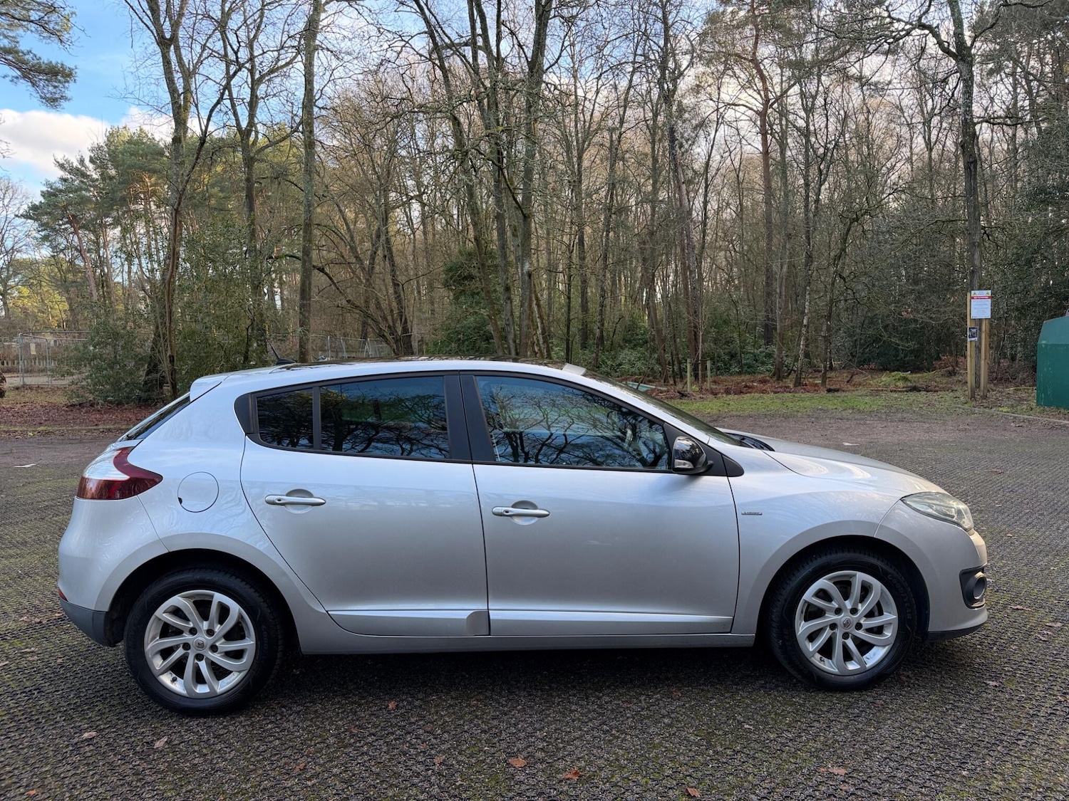 Used Renault Megane 2015 for sale - 77396621: Photo 6