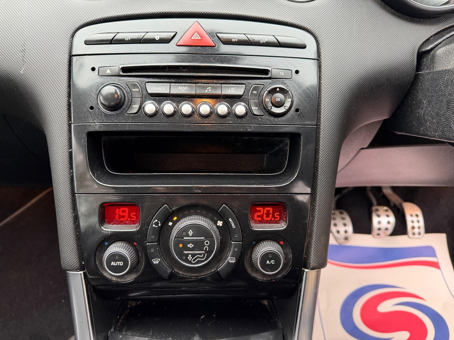 Used Peugeot 308 2012 for sale - 77586428: Photo 23