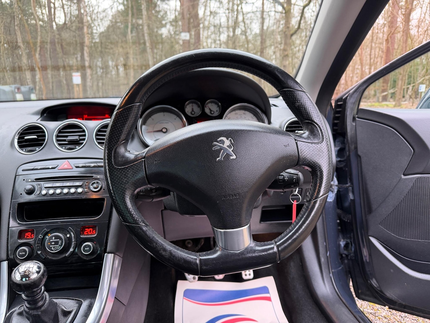 Used Peugeot 308 2012 for sale - 77586428: Photo 25