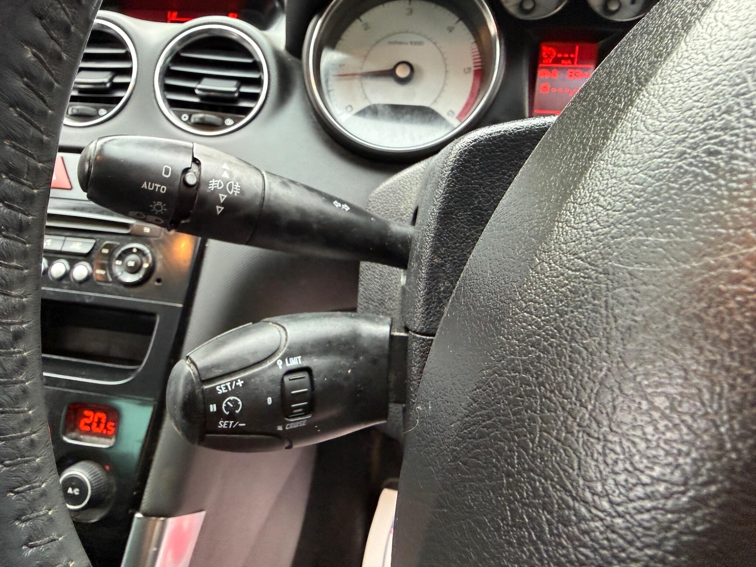 Used Peugeot 308 2012 for sale - 77586428: Photo 28