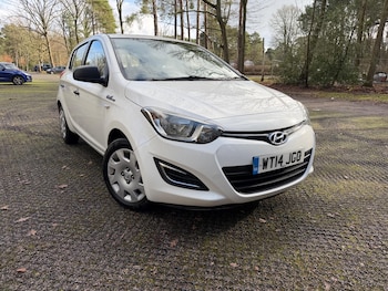 Used Hyundai i20 2014 for sale - 77320914: Photo