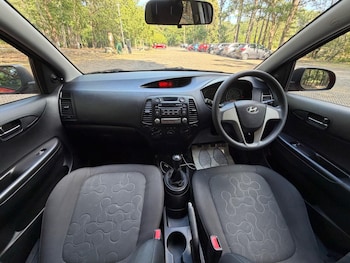 Used Hyundai i20 2008 for sale - 79279373: Photo
