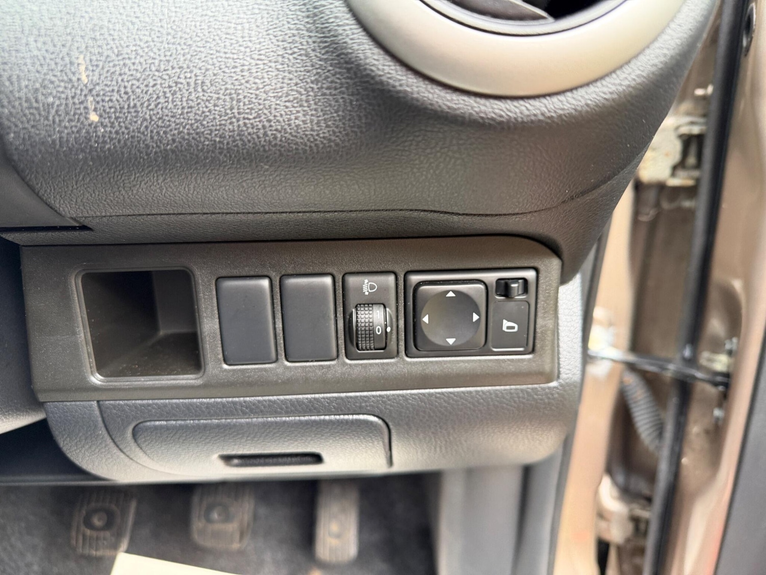 Used Nissan Note 2010 for sale - 77524842: Photo 33