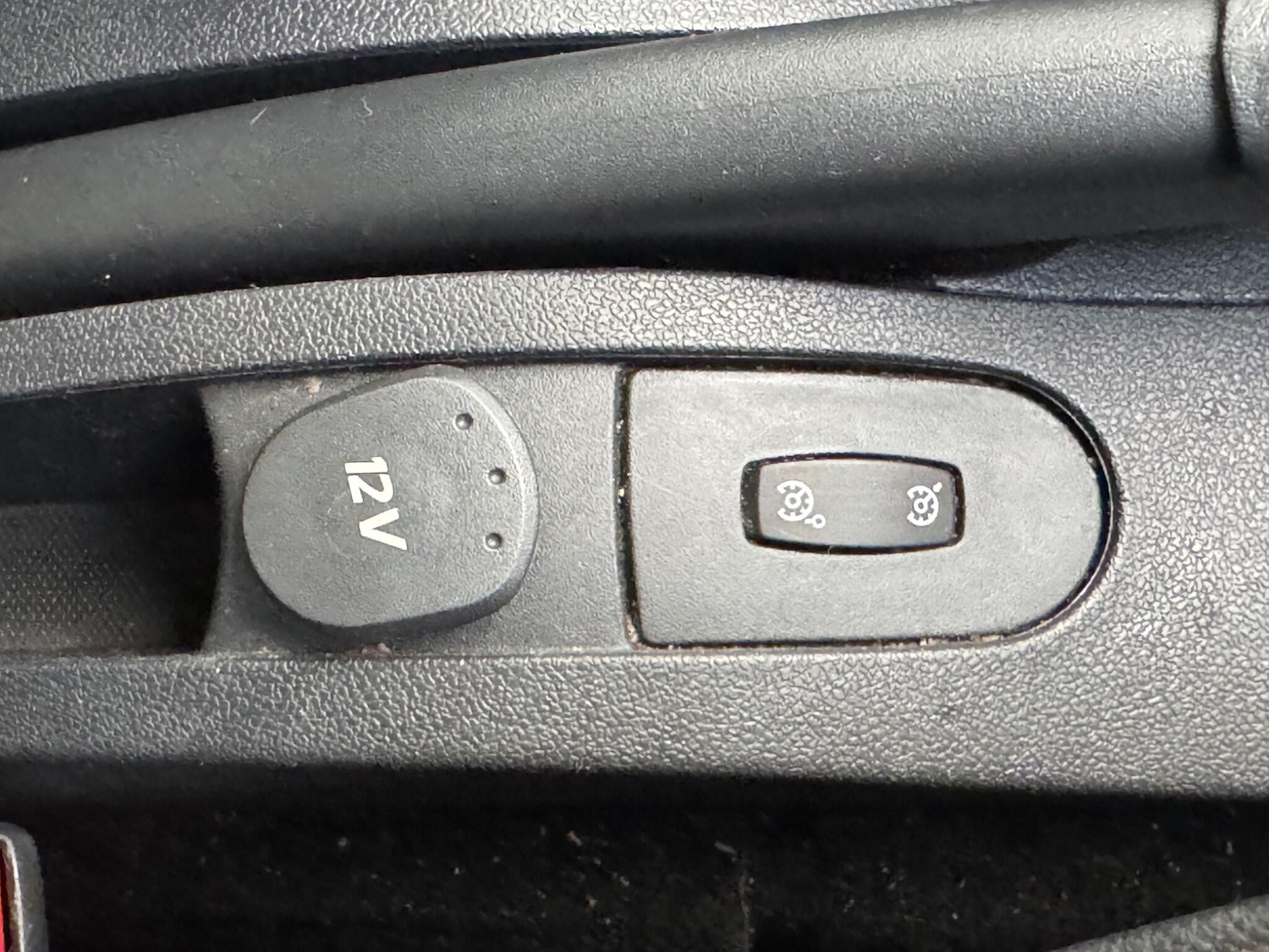 Used Renault Clio for sale - 77484648: Photo 35