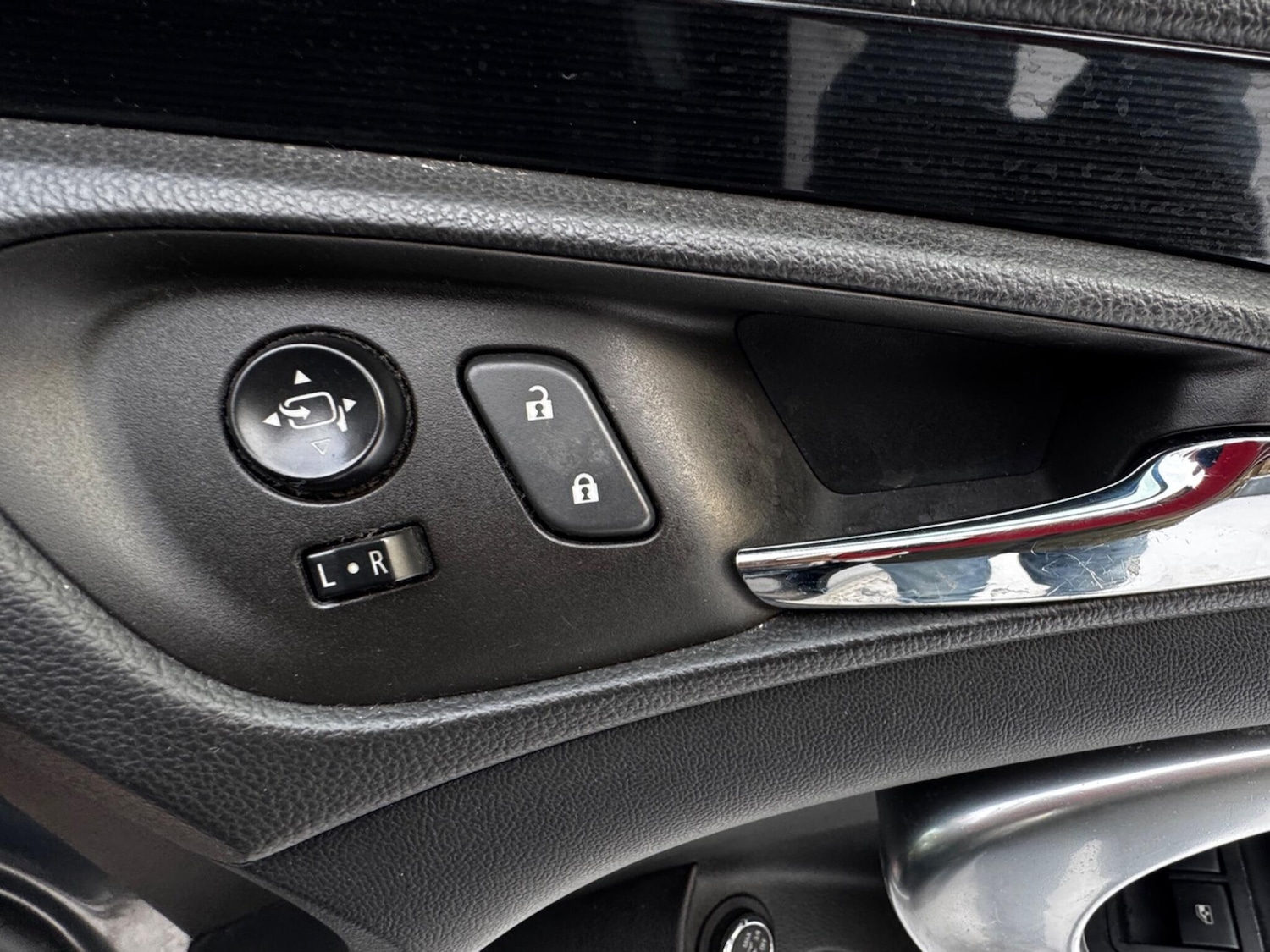 Used Vauxhall Insignia 2014 for sale - 77131969: Photo 31