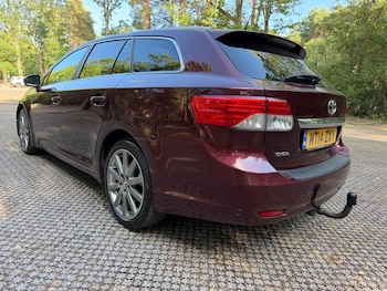 Used Toyota Avensis 2014 for sale - 79336698: Photo