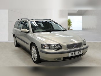Used Volvo V70 2001 for sale - 78586220: Photo