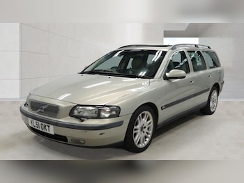 Used Volvo V70 2001 for sale - 78586220: Photo