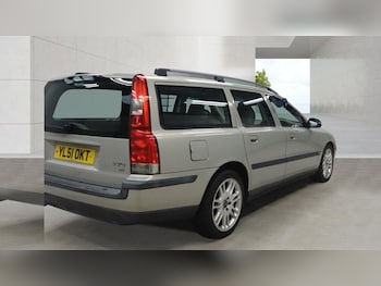 Used Volvo V70 2001 for sale - 78586220: Photo