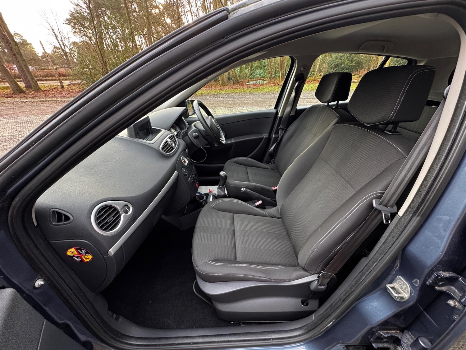 Used Renault Clio 2009 for sale - 77091423: Photo 27