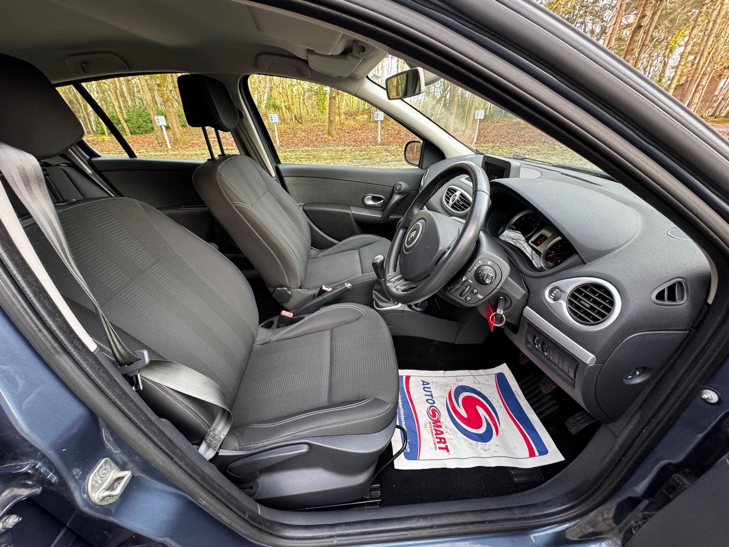 Used Renault Clio 2009 for sale - 77091423: Photo 4