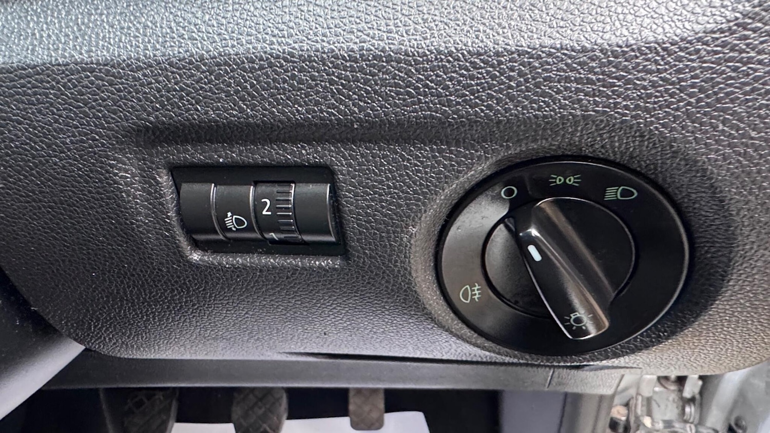 Used Skoda Fabia 2014 for sale - 77040390: Photo 27