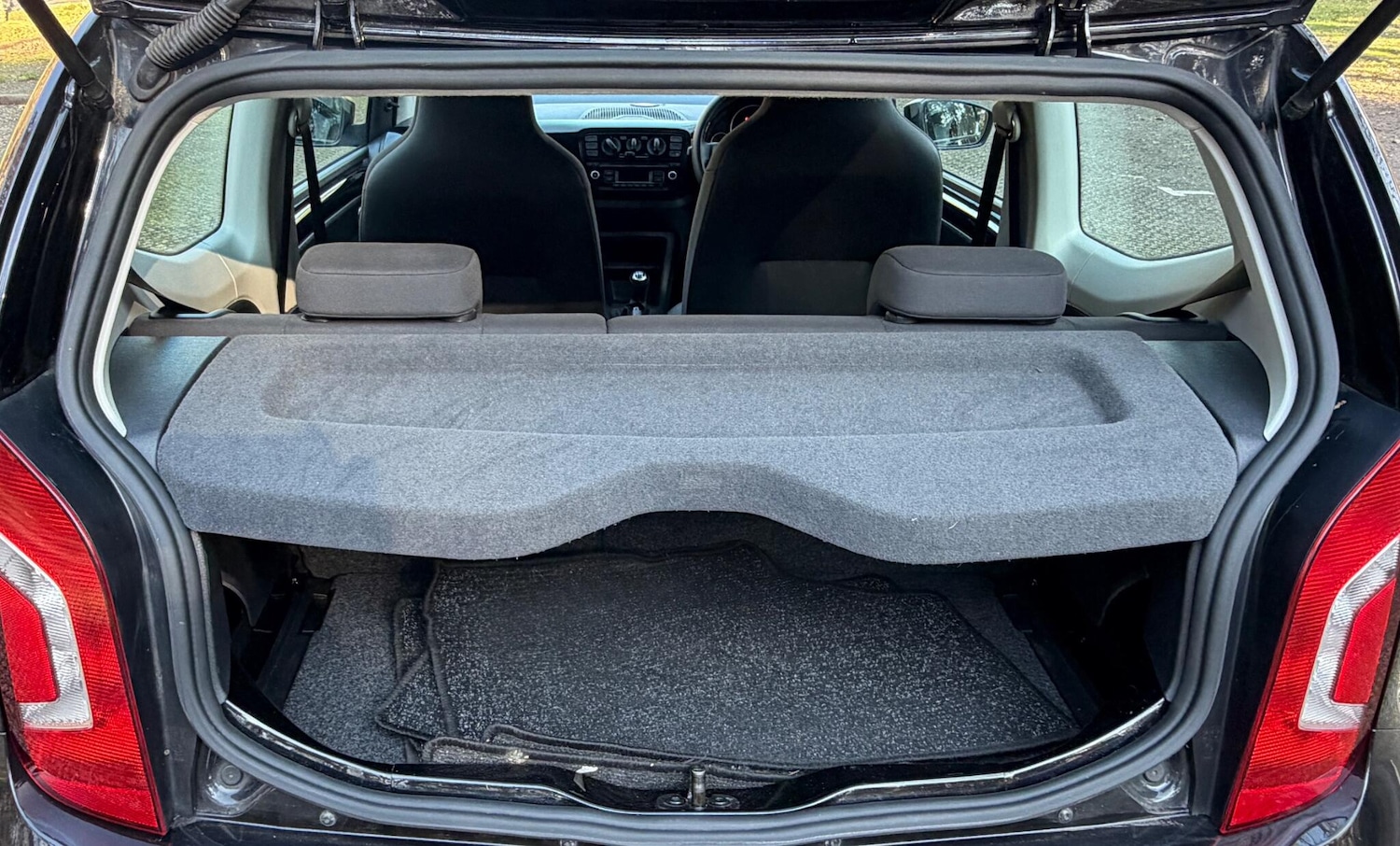 Used Volkswagen up! 2012 for sale - 77982231: Photo 22