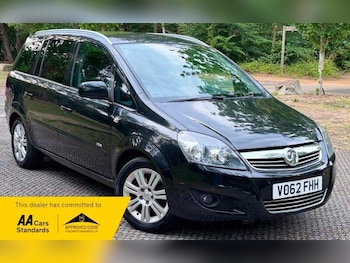 (62) - 1.6 16V Design Euro 5 5dr (SNav)