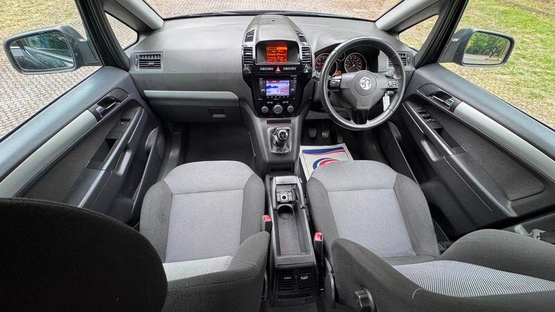 Used Vauxhall Zafira 2012 for sale - 77040229: Photo 3