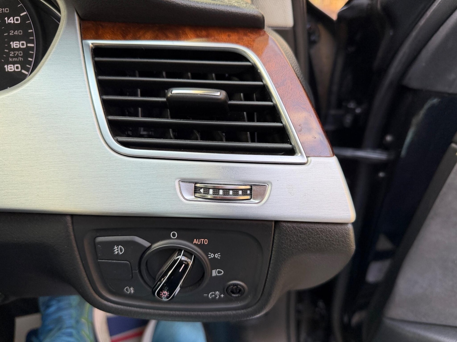 Used Audi A8 for sale - 77671990: Photo 52