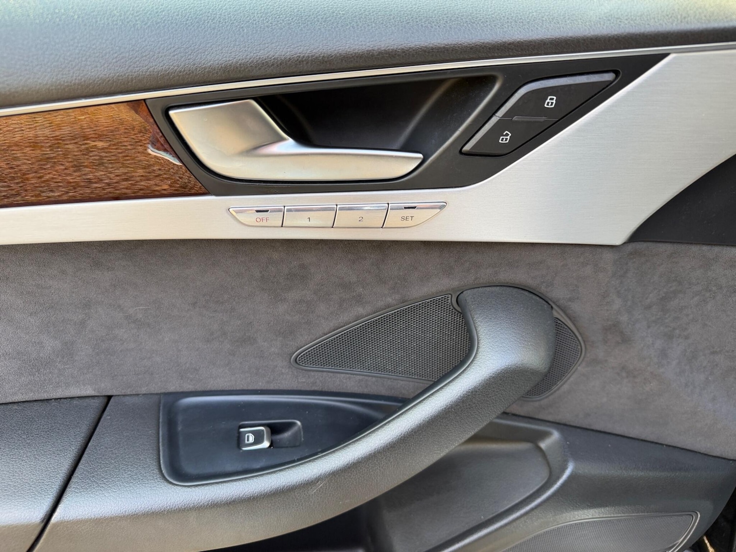 Used Audi A8 for sale - 77671990: Photo 56