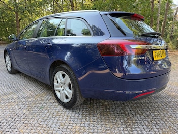 Used Vauxhall Insignia 2016 for sale - 79373834: Photo