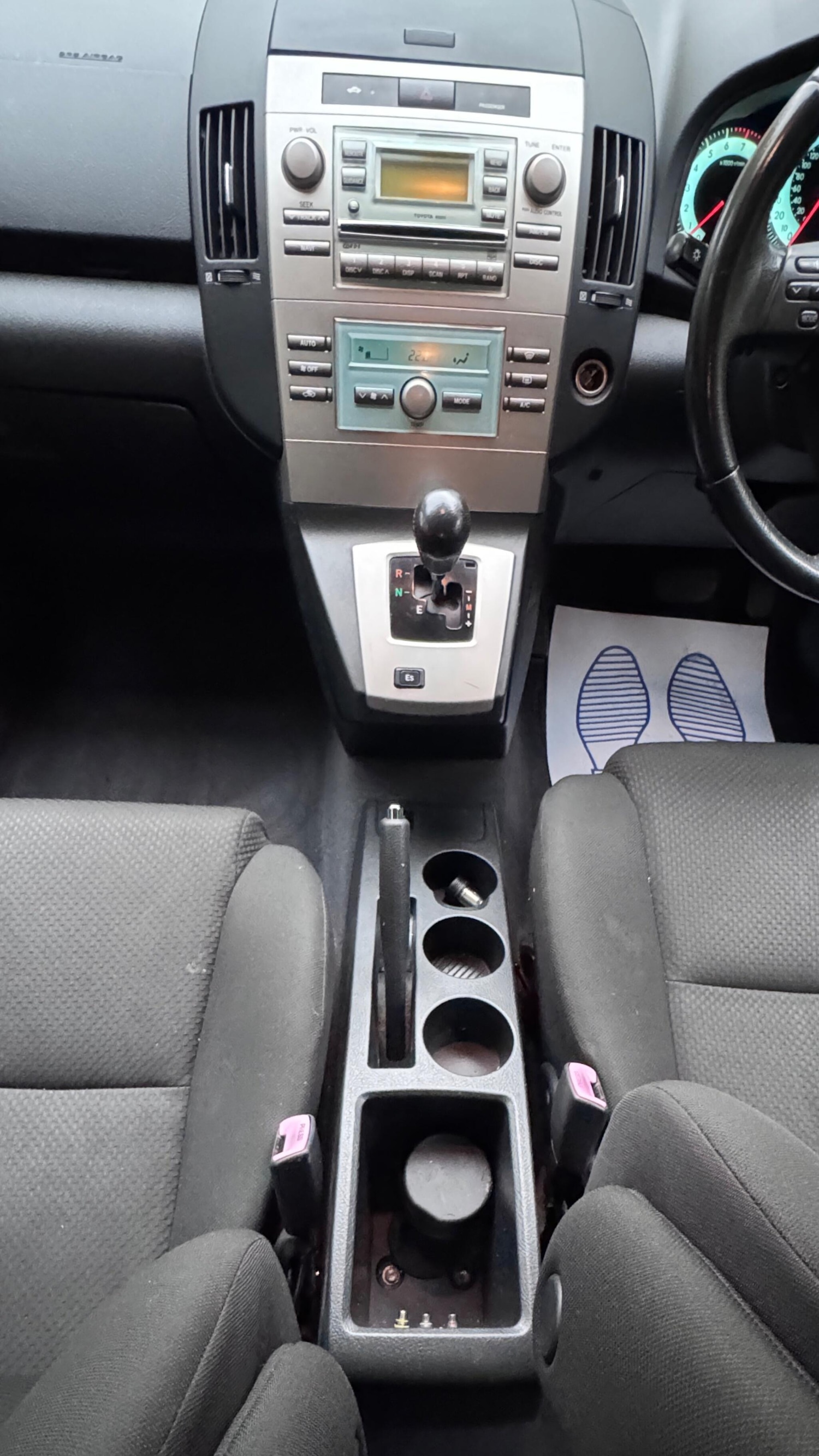 Used Toyota Corolla Verso 2006 for sale - 77163457: Photo 35