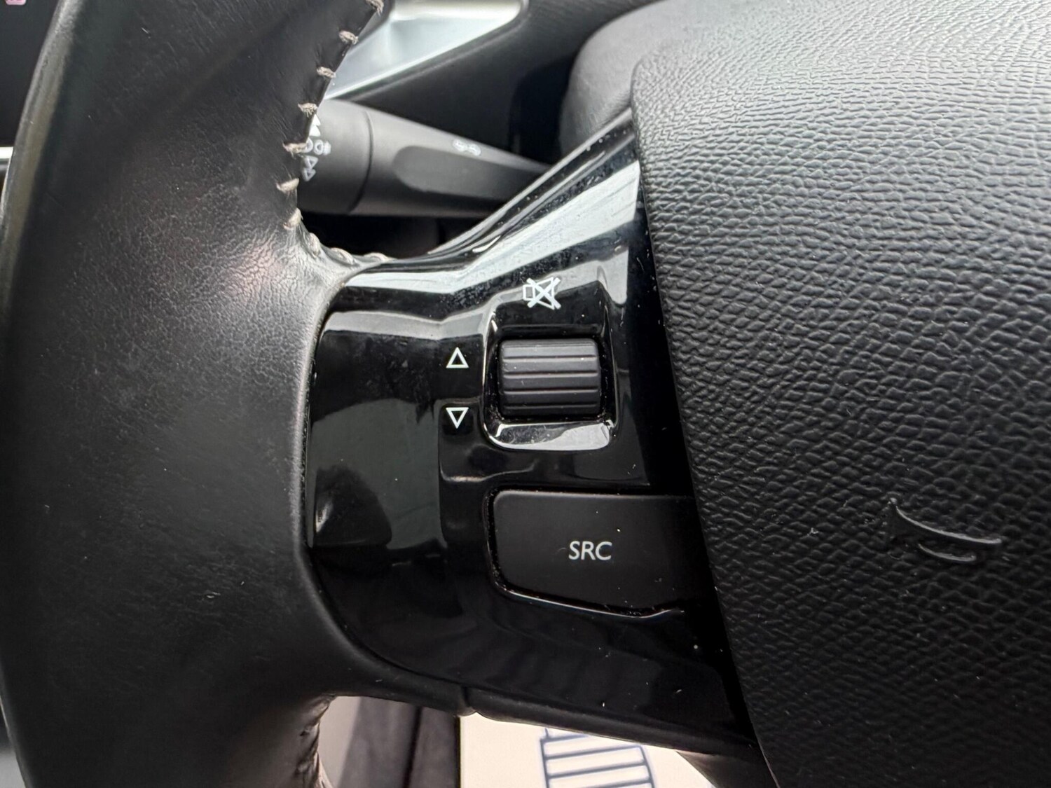 Used Peugeot 308 2014 for sale - 78100376: Photo 25