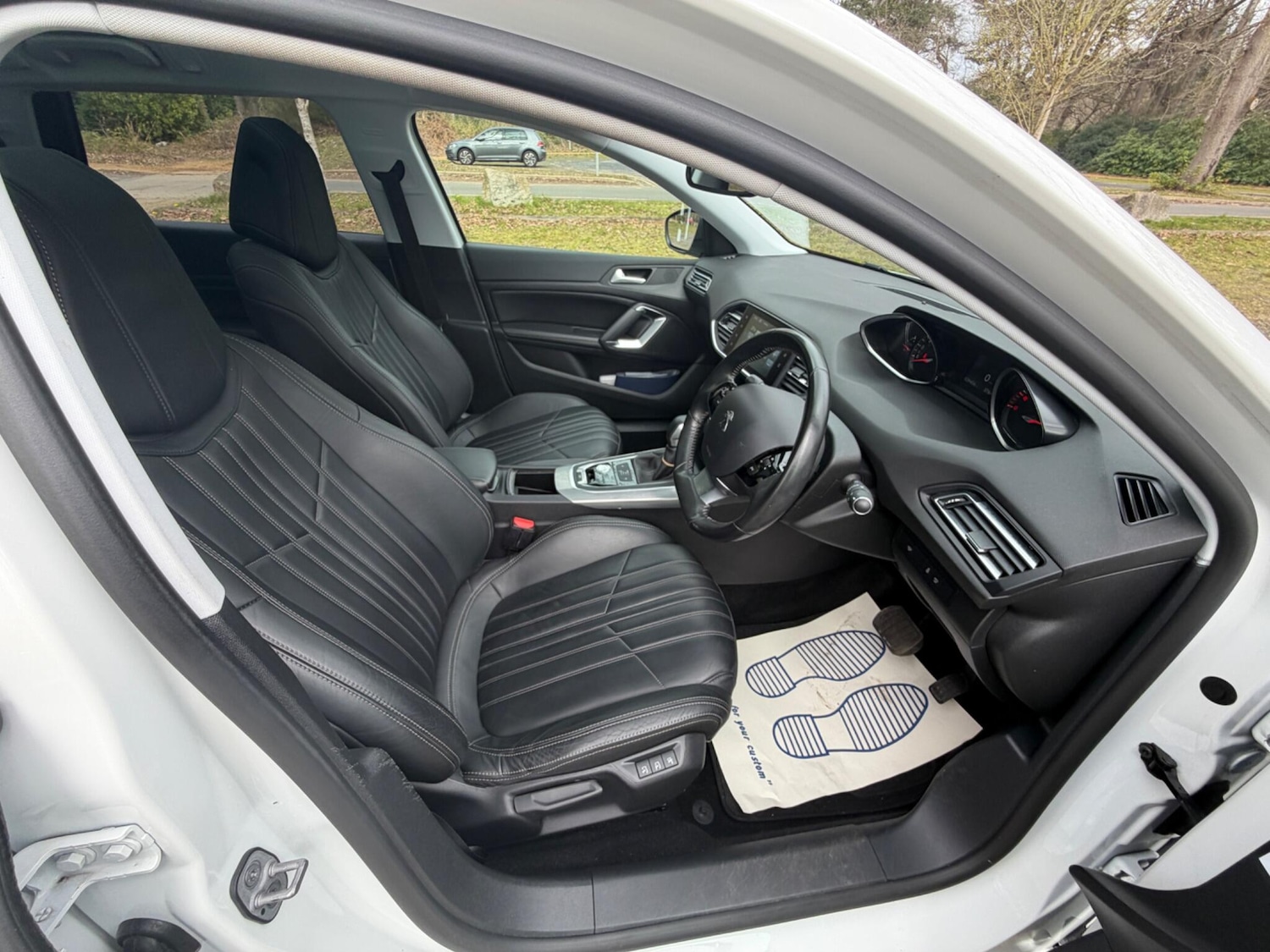 Used Peugeot 308 2014 for sale - 78100376: Photo 4