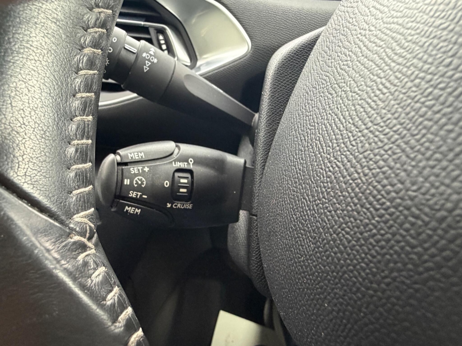 Used Peugeot 308 2014 for sale - 78100376: Photo 43