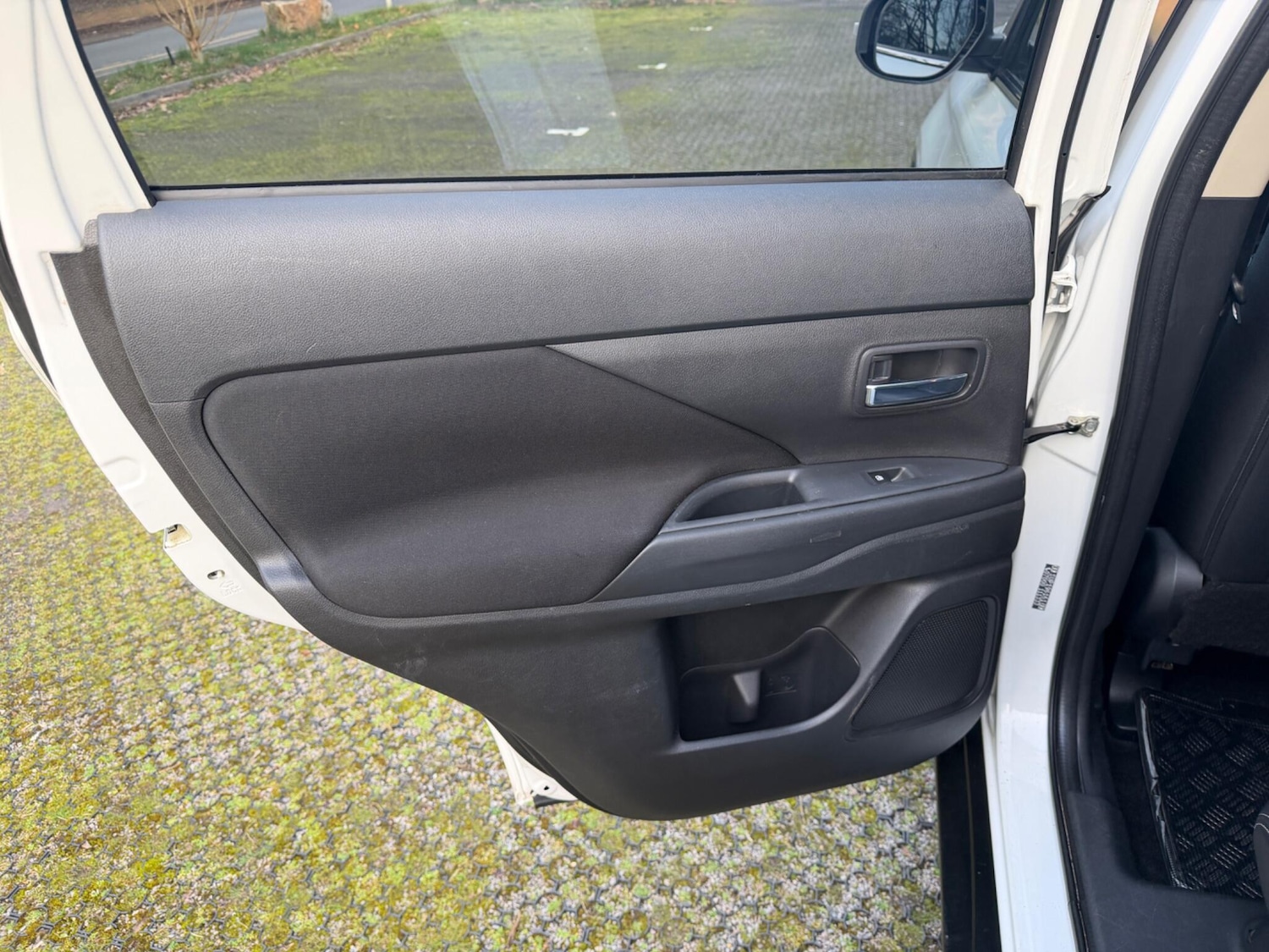 Used Mitsubishi Outlander for sale - 77825109: Photo 23