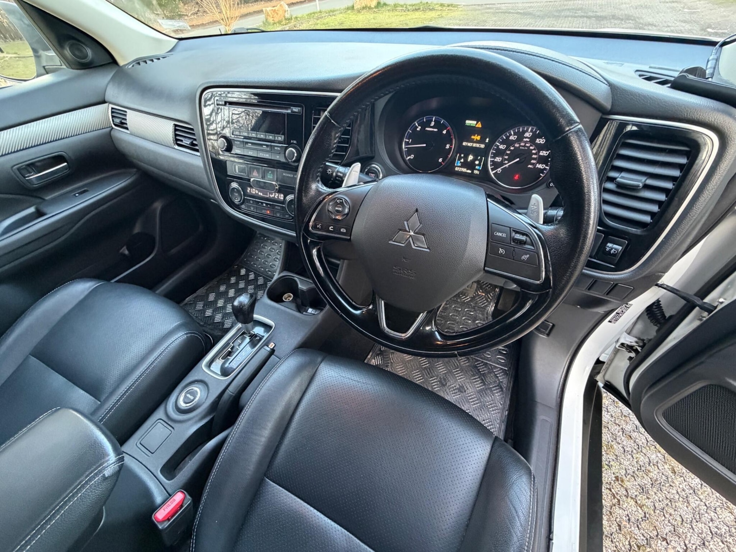 Used Mitsubishi Outlander for sale - 77825109: Photo 25