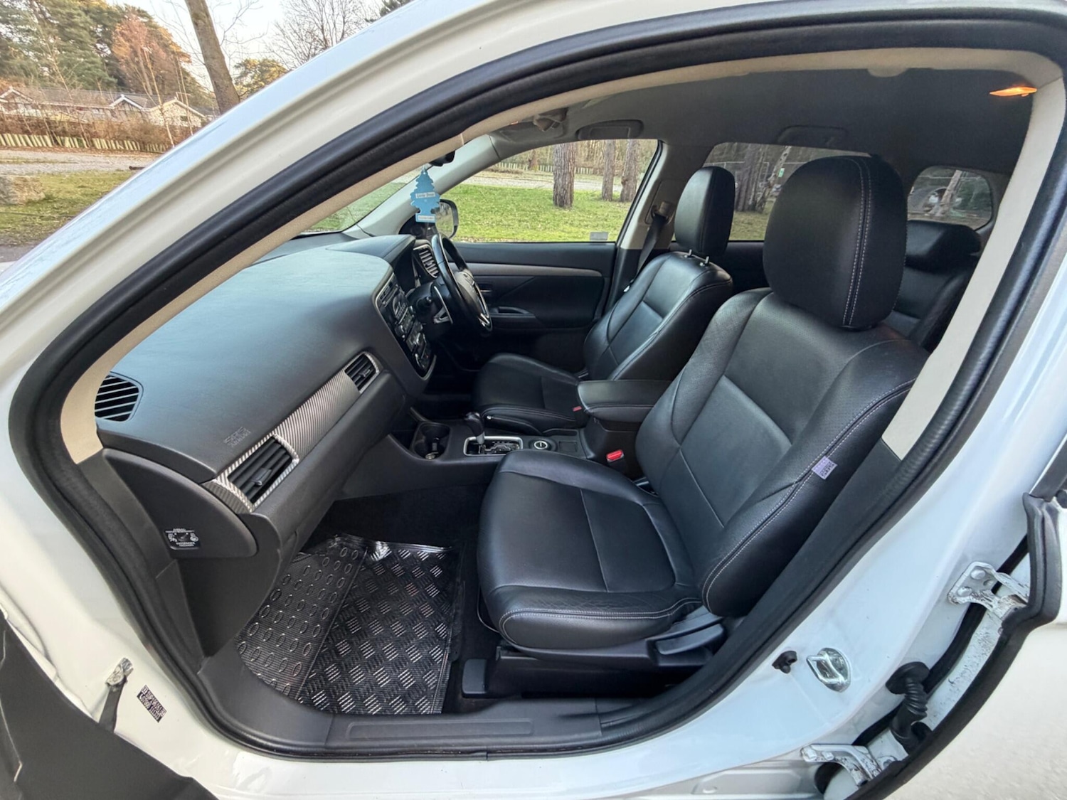 Used Mitsubishi Outlander for sale - 77825109: Photo 32