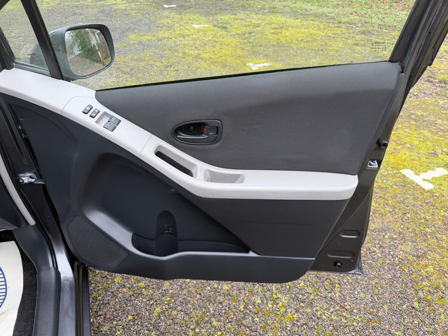 Used Toyota Yaris 2009 for sale - 78058073: Photo 21